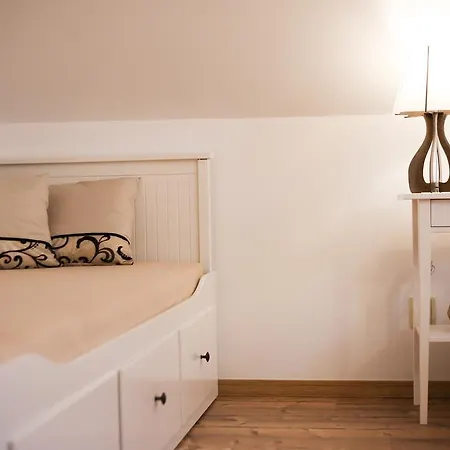 Recall Guest house