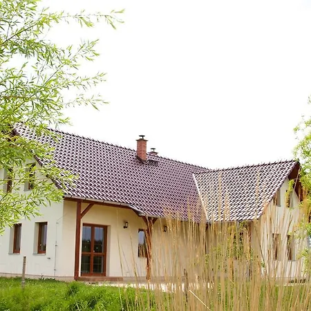 Recall Casa de hóspedes Troskovice